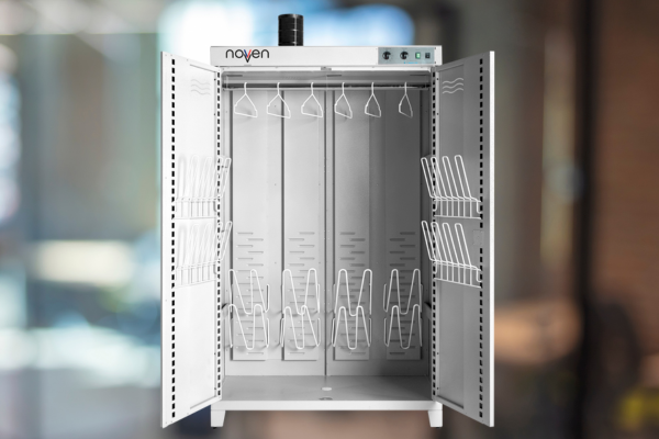 Disinfecting cabinets