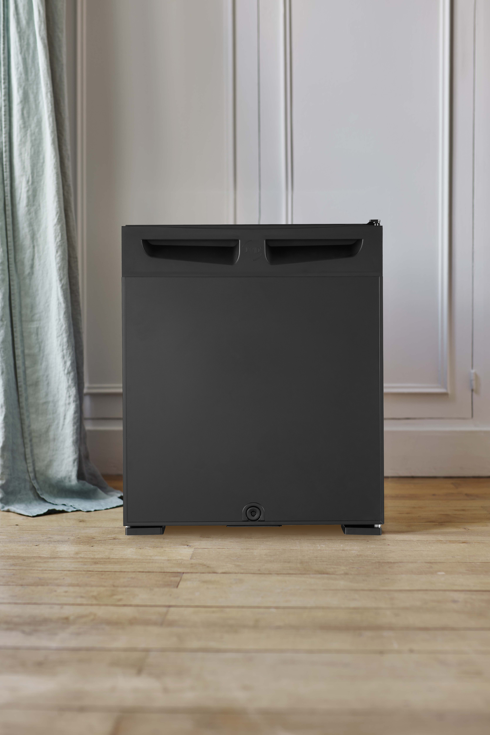 Solid Door Minibar